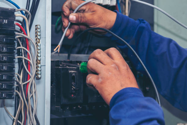 Best Affordable Emergency Electrician  in Southfield, MI